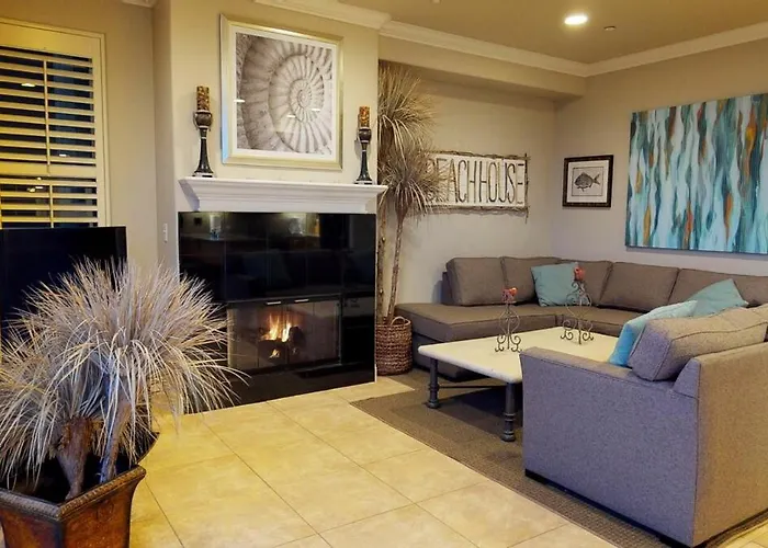 3 Bedroom 2 Bath Beachfront Home